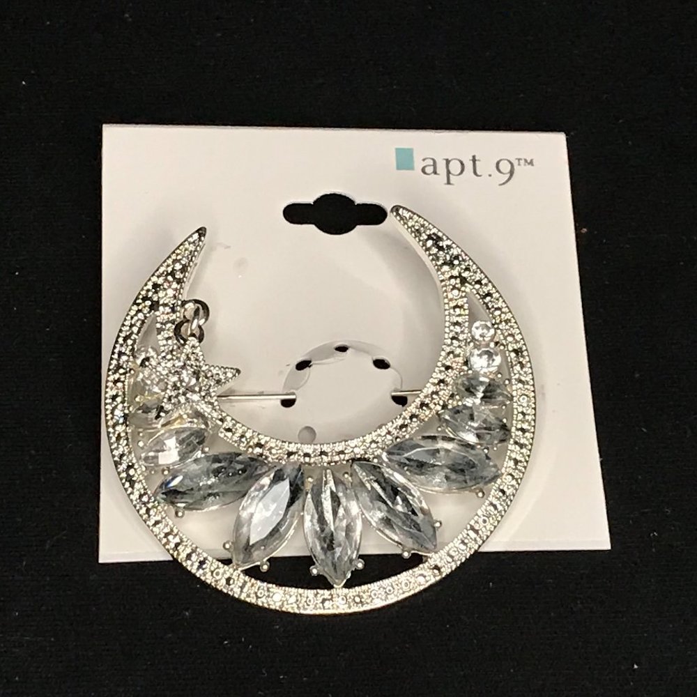 APT9 Diamond pendant with star